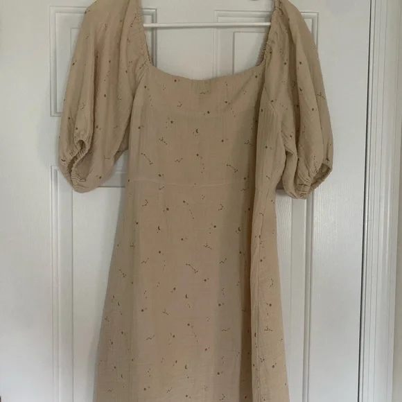 Rylee + Cru Starry Beige Top - Picture 2 of 6